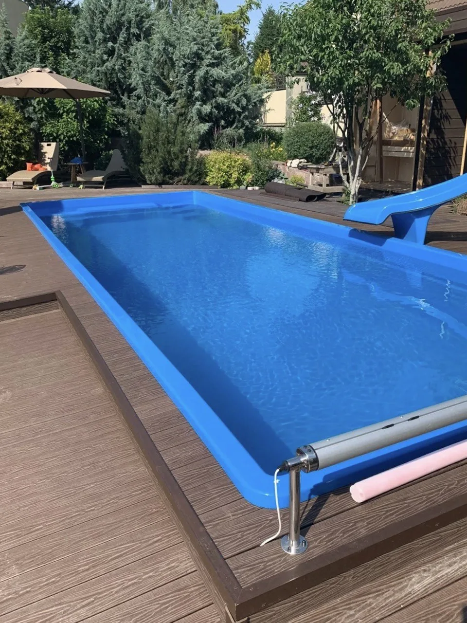 Laguna 9 установлен на участке в Твери